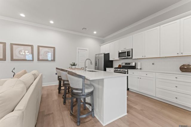 10152 The Grove Ave, Baton Rouge, LA 70836