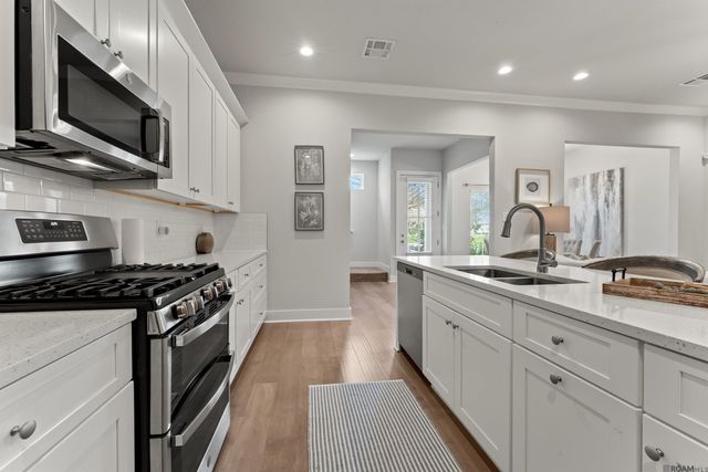 10152 The Grove Ave, Baton Rouge, LA 70836