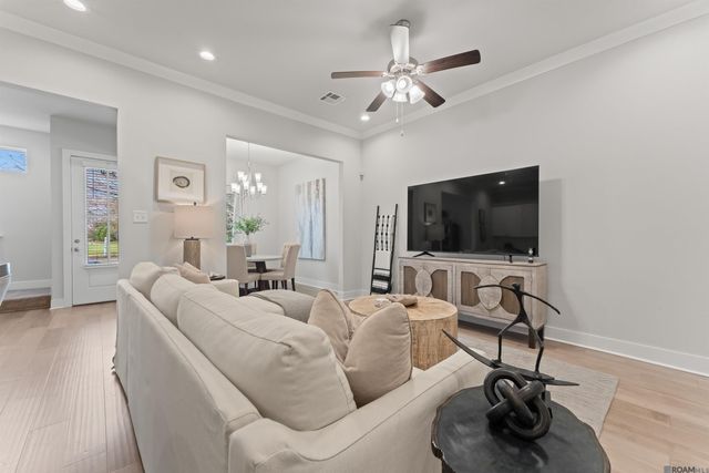 10152 The Grove Ave, Baton Rouge, LA 70836