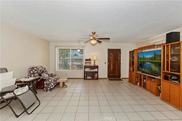 7486 Earhart Avenue, Hesperia, CA 92345