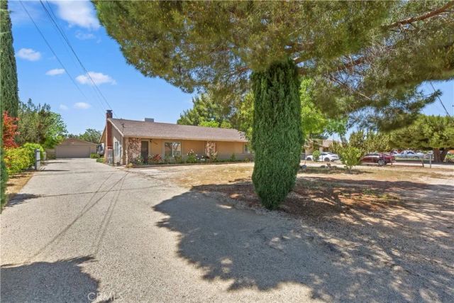 7486 Earhart Avenue, Hesperia, CA 92345