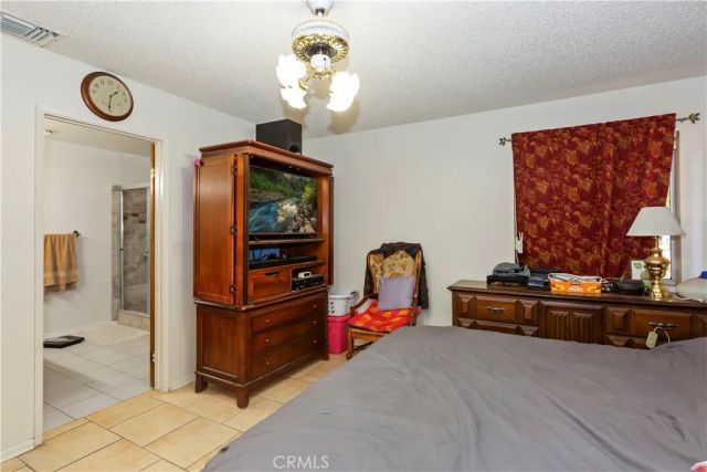 7486 Earhart Avenue, Hesperia, CA 92345