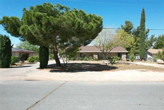 7486 Earhart Avenue, Hesperia, CA 92345