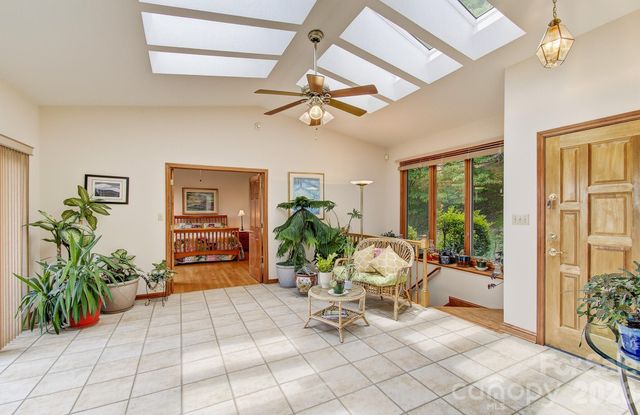 112 Windy Gap Road, Asheville, NC 28804