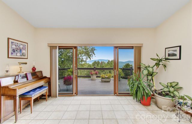 112 Windy Gap Road, Asheville, NC 28804