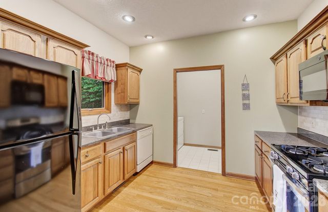 112 Windy Gap Road, Asheville, NC 28804