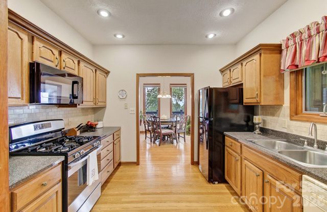 112 Windy Gap Road, Asheville, NC 28804