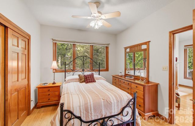 112 Windy Gap Road, Asheville, NC 28804