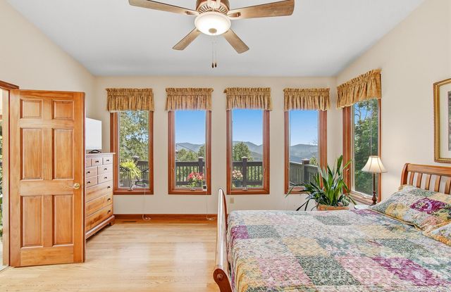 112 Windy Gap Road, Asheville, NC 28804