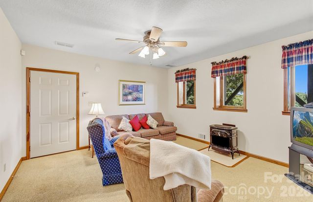 112 Windy Gap Road, Asheville, NC 28804