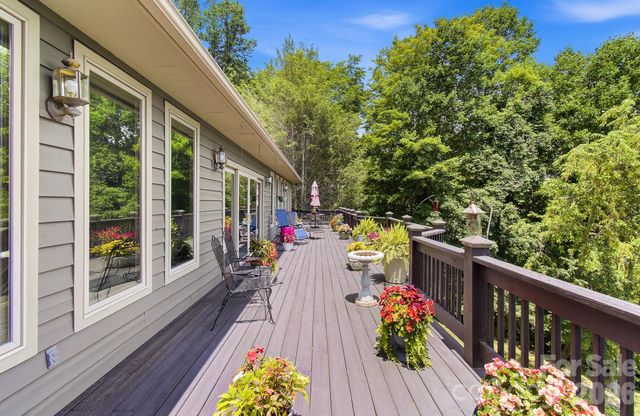 112 Windy Gap Road, Asheville, NC 28804