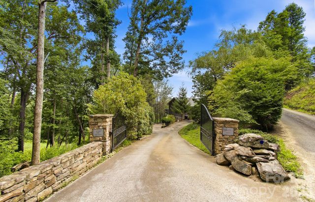 112 Windy Gap Road, Asheville, NC 28804