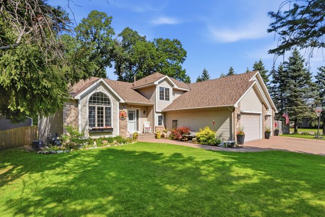 5790 Newgate Avenue N, Stillwater, MN 55082