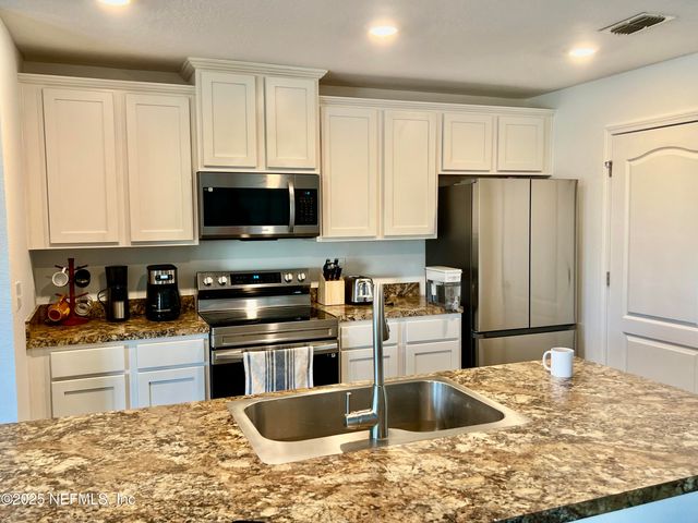 3635 ALTA LAKES Boulevard, Jacksonville, FL 32226