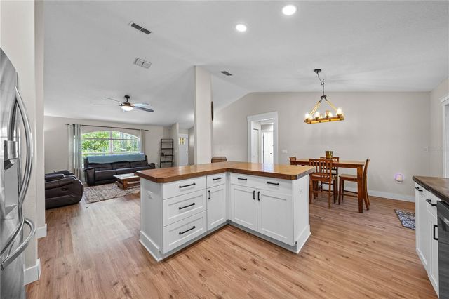 3839 LAKEVIEW ACRES RD, St Cloud, FL 34772