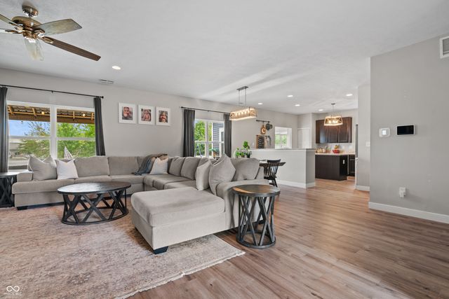 941 Knox Drive, Franklin, IN 46131