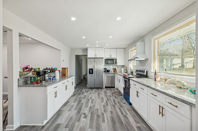 524 Idlewood Dr, Mount Juliet, TN 37122