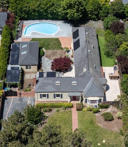 57 Wilburn Avenue, Atherton, CA 94027