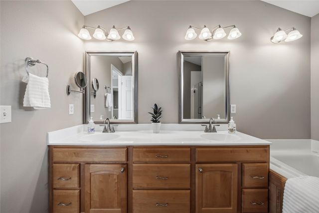 1104 NW Gabus Circle, Grimes, IA 50111
