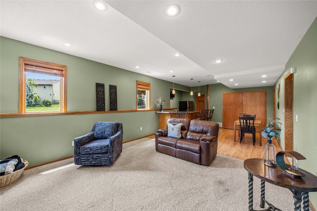 1104 NW Gabus Circle, Grimes, IA 50111