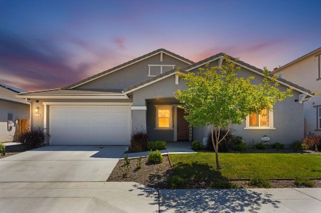 2278 N Mcarthur Avenue, Fresno, CA 93727