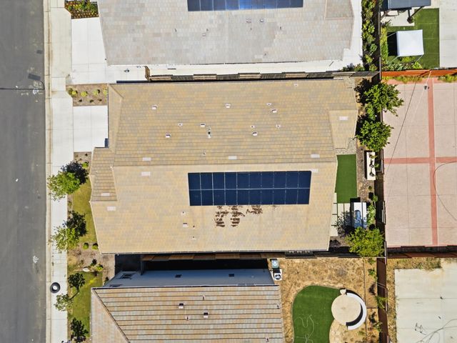 2278 N Mcarthur Avenue, Fresno, CA 93727