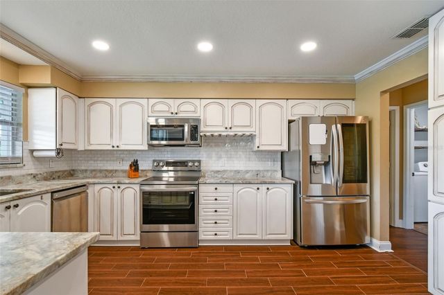 17737 ESPRIT DRIVE, Tampa, FL 33647