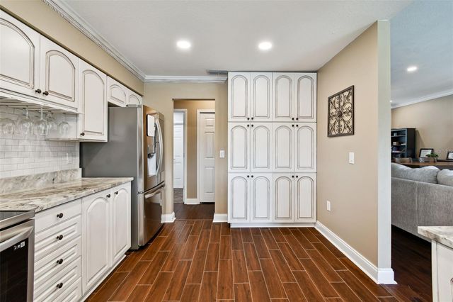 17737 ESPRIT DRIVE, Tampa, FL 33647