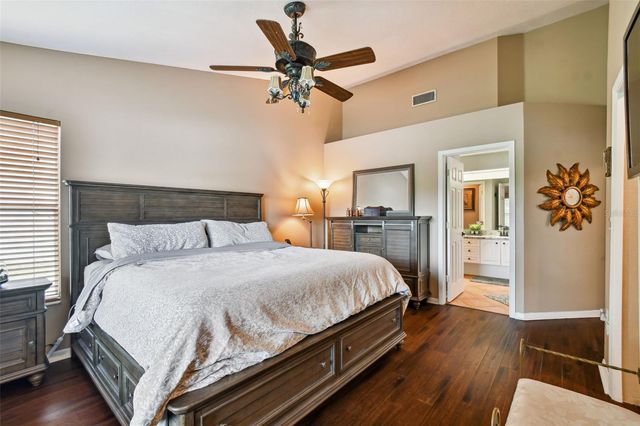 17737 ESPRIT DRIVE, Tampa, FL 33647