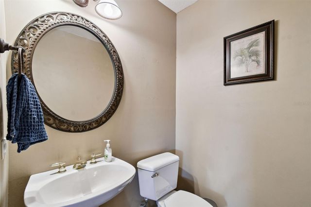 17737 ESPRIT DRIVE, Tampa, FL 33647