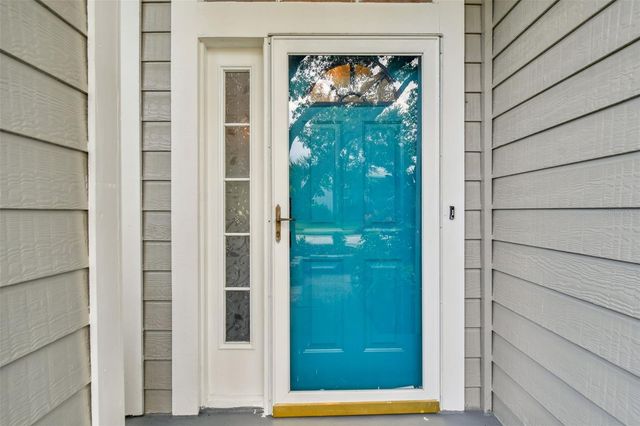 17737 ESPRIT DRIVE, Tampa, FL 33647