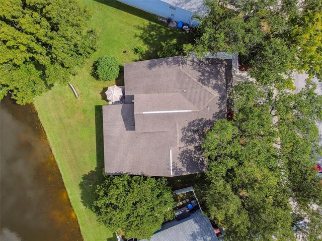 17737 ESPRIT DRIVE, Tampa, FL 33647