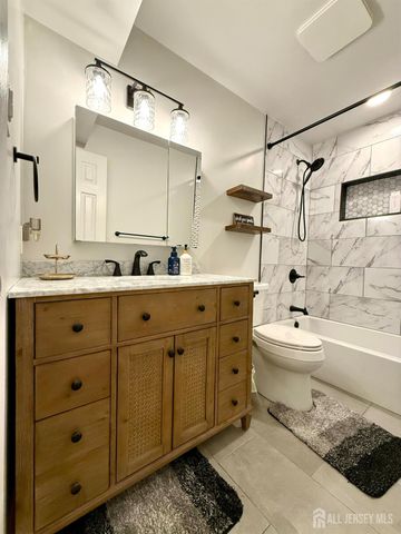 31 Wynwood Drive, South Brunswick, NJ 08852