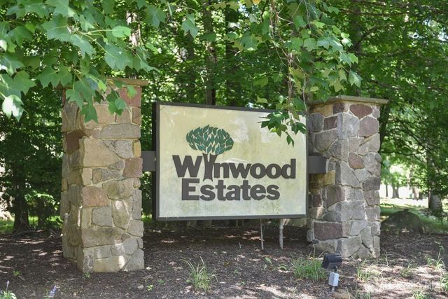 31 Wynwood Drive, South Brunswick, NJ 08852