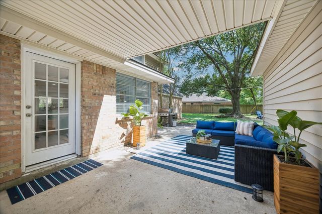25427 Elm Creek Drive, Spring, TX 77380