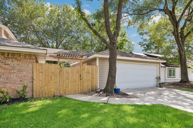 25427 Elm Creek Drive, Spring, TX 77380