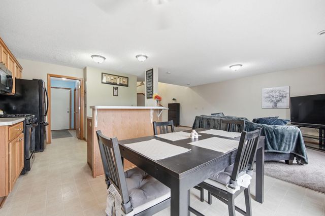 3512 Goodwin Avenue N, Oakdale, MN 55128