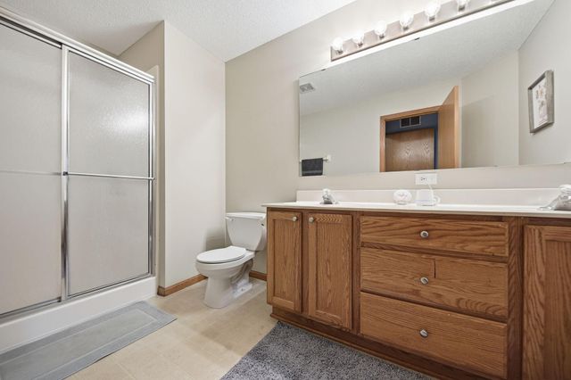 3512 Goodwin Avenue N, Oakdale, MN 55128