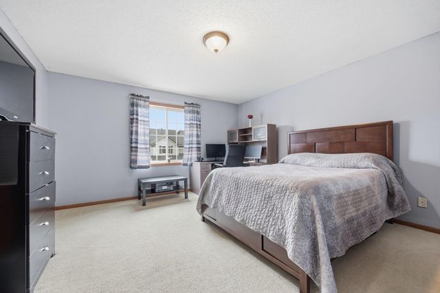 3512 Goodwin Avenue N, Oakdale, MN 55128