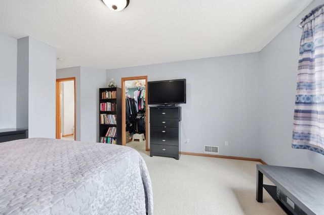 3512 Goodwin Avenue N, Oakdale, MN 55128