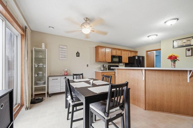 3512 Goodwin Avenue N, Oakdale, MN 55128