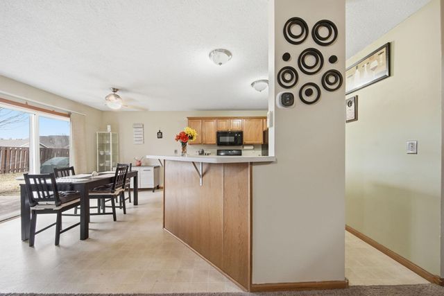 3512 Goodwin Avenue N, Oakdale, MN 55128