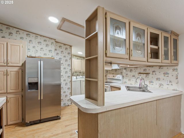 300 S EVEREST St 44, Newberg, OR 97132