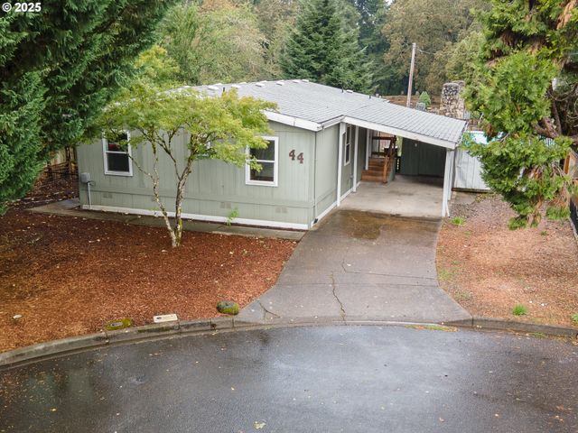 300 S EVEREST St 44, Newberg, OR 97132