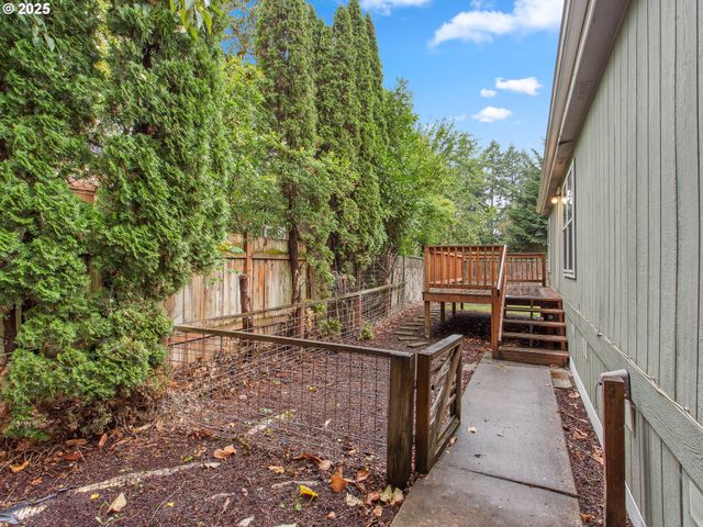 300 S EVEREST St 44, Newberg, OR 97132