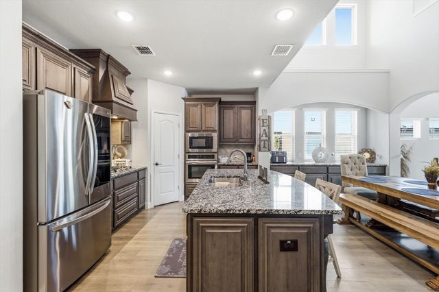 1220 Thrasher Drive, Little Elm, TX 75068