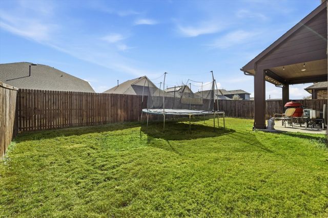 1220 Thrasher Drive, Little Elm, TX 75068