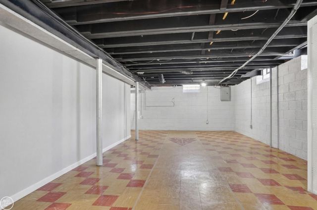 20631 Chalon Street, Saint Clair Shores, MI 48080