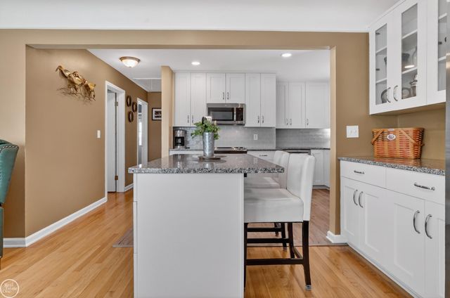 20631 Chalon Street, Saint Clair Shores, MI 48080