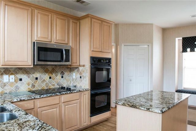 2027 Saint Anne Drive, Allen, TX 75013